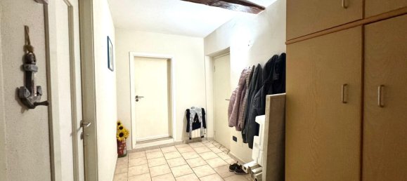 5 rooms Apartment in Ponsacco, Italy No. 20611 7