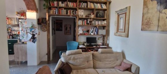 Квартира с 5 комнатами в Капанноли, Италия № 160447 2