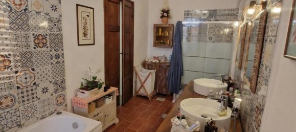 Квартира с 5 комнатами в Капанноли, Италия № 160447 20