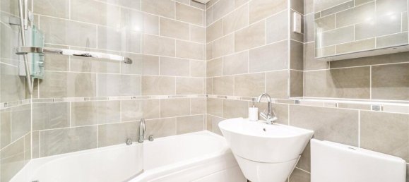 2 bedrooms House in London, United Kingdom No. 12930 9