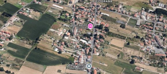 2غرفة شقة في Lucca, Italy رقم 197008 3