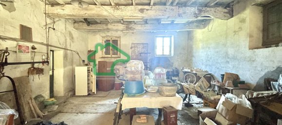 4 rooms House in Rodigo, Italy No. 16902 29