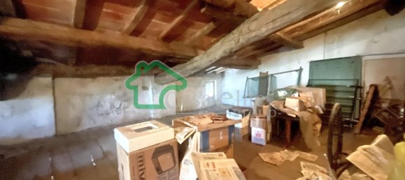 4 rooms House in Rodigo, Italy No. 16902 27