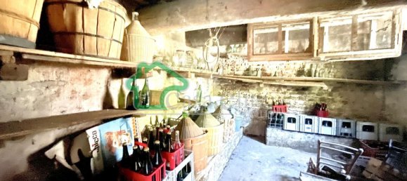 4 rooms House in Rodigo, Italy No. 16902 36