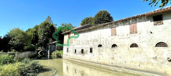 4 rooms House in Rodigo, Italy No. 16902 4