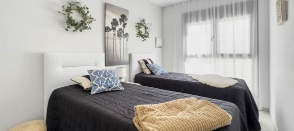 2 bedrooms Penthouse in Torrevieja, Spain No. 177331 17