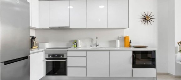 2 bedrooms Penthouse in Torrevieja, Spain No. 177331 6