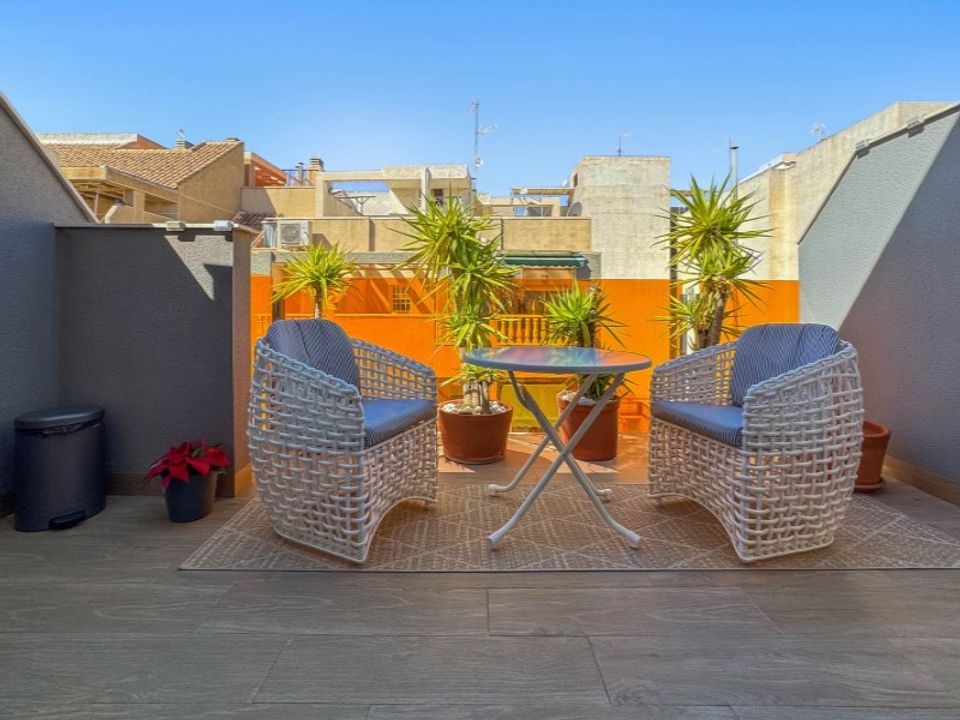 2 bedrooms Penthouse in Torrevieja, Spain No. 177331