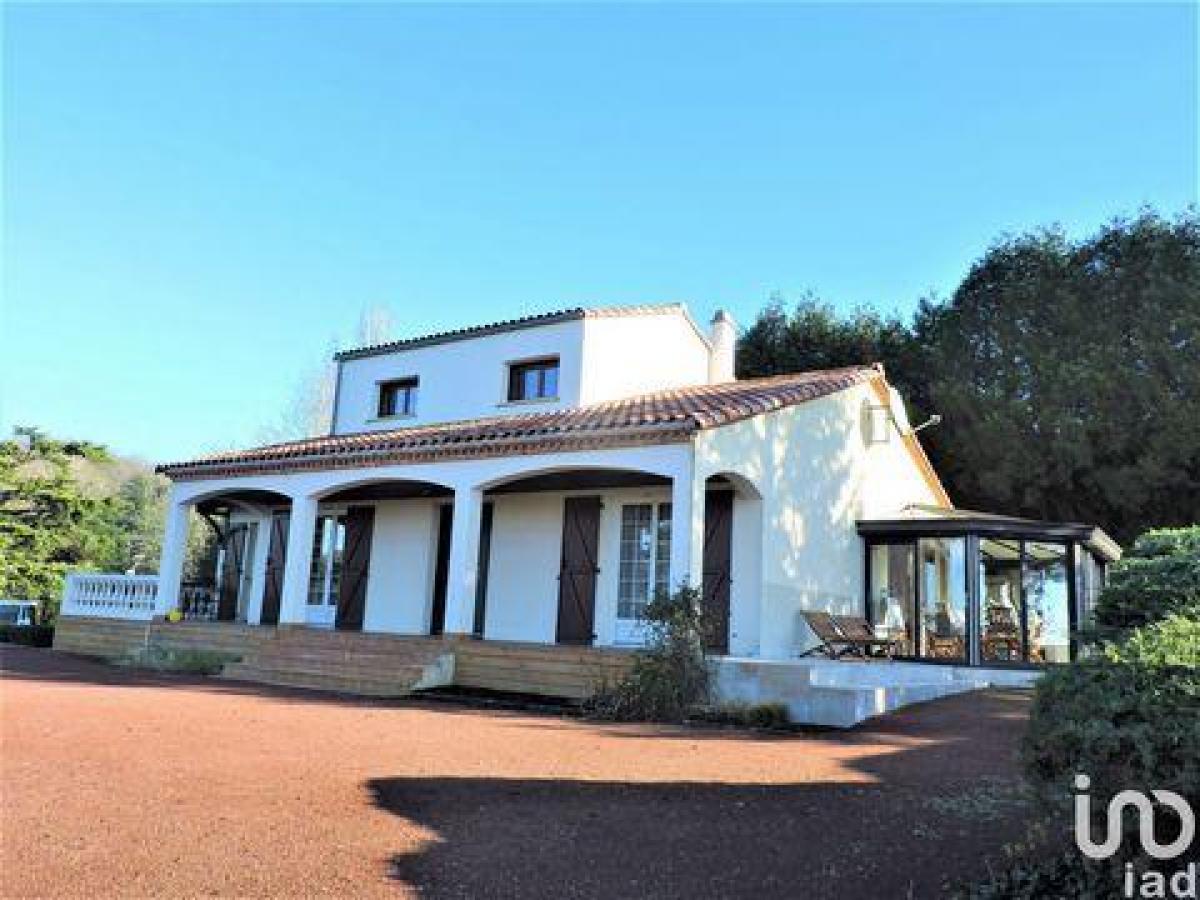 6 bedrooms House in Pouzauges, France No. 27665