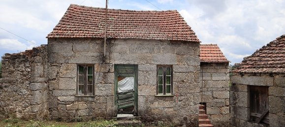 2 bedrooms House in Seia, Portugal No. 30409 10