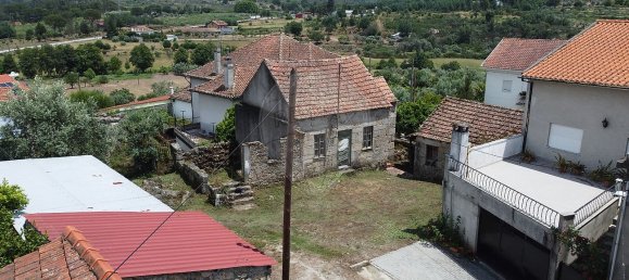 2 bedrooms House in Seia, Portugal No. 30409 4
