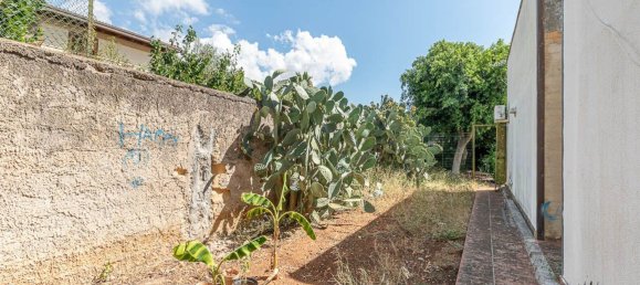 15-salle Villa à Palermo, Italy No. 307603 11