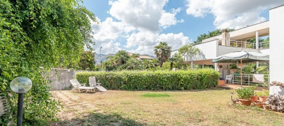 15-salle Villa à Palermo, Italy No. 307603 14