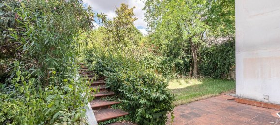 15-salle Villa à Palermo, Italy No. 307603 4