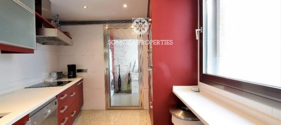 3 bedrooms Apartment in Madrid, Spain No. 81800 3