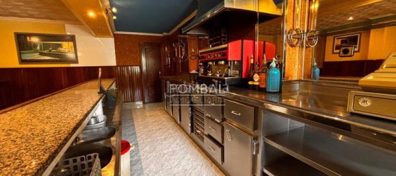 448m² Commercial property in A Coruna, Spain No. 161047 4