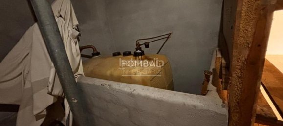 448m² Commercial property in A Coruna, Spain No. 161047 62