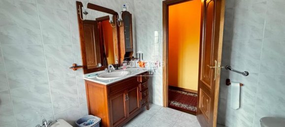 448m² Commercial property in A Coruna, Spain No. 161047 48