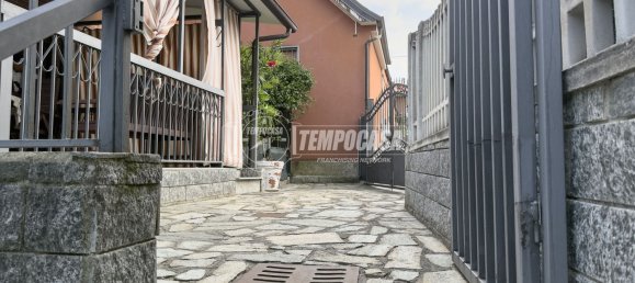 6 rooms House in Grugliasco, Italy No. 291098 14