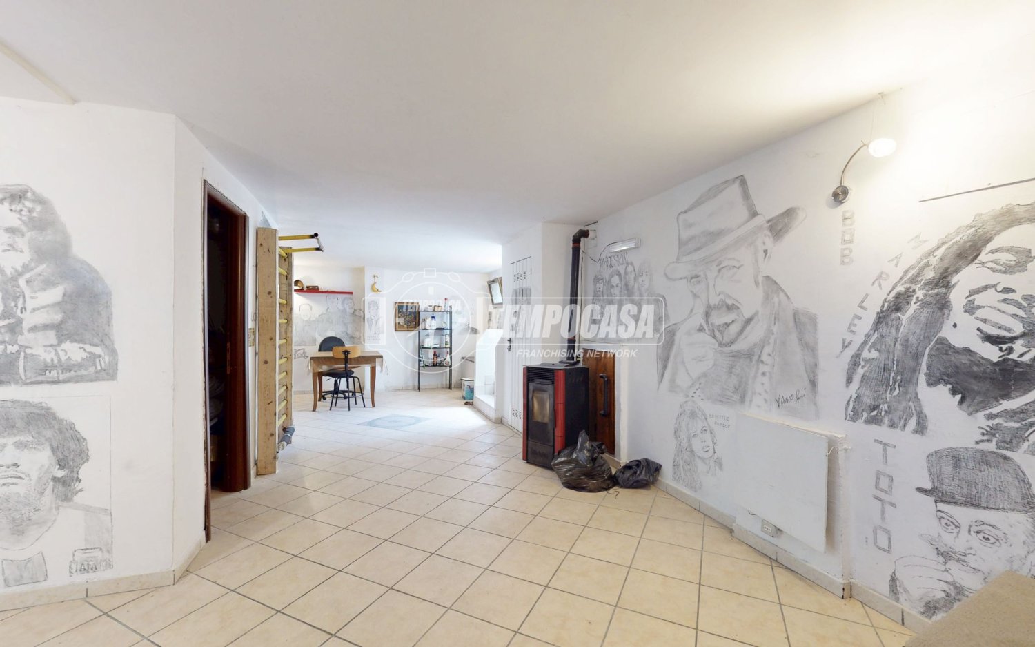 6 rooms House in Grugliasco, Italy No. 291098