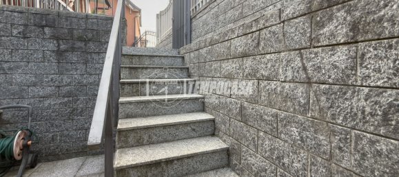 6 rooms House in Grugliasco, Italy No. 291098 11