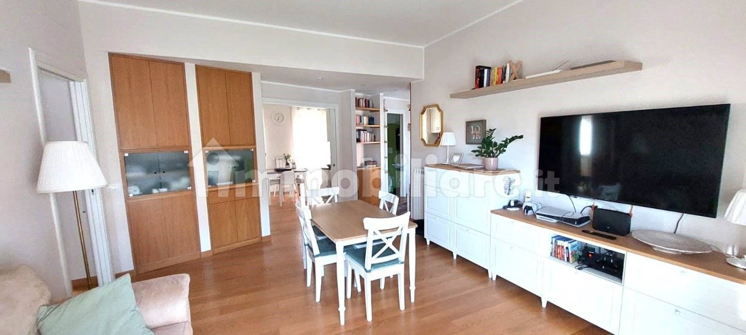 Квартира с 2 спальнями в Альбано Лациале, Италия № 267695