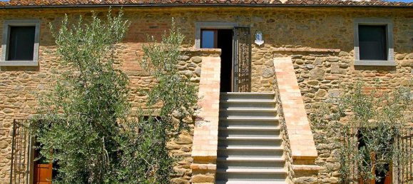 Casa de 4 dormitorios en Cortona, Italy No. 315 5