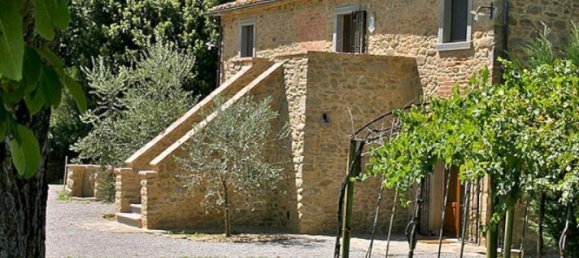 Casa de 4 dormitorios en Cortona, Italy No. 315 4