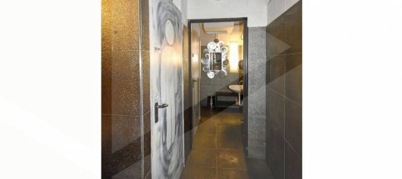 عقار تجاري في Legnano, Italy 280متر مربع رقم 19618 9