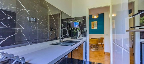 3 rooms Apartment in Rome, Italy No. 294529 5