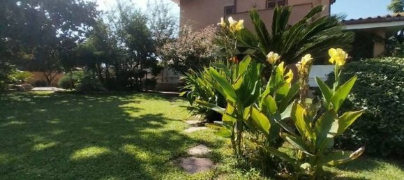 4 bedrooms Villa in Rome, Italy No. 13597 20