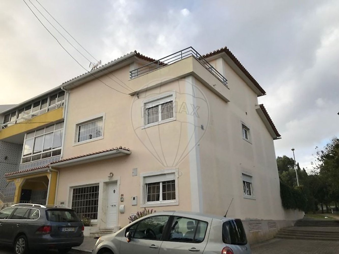 Casa T5 em Porto Salvo, Portugal N.º 180257