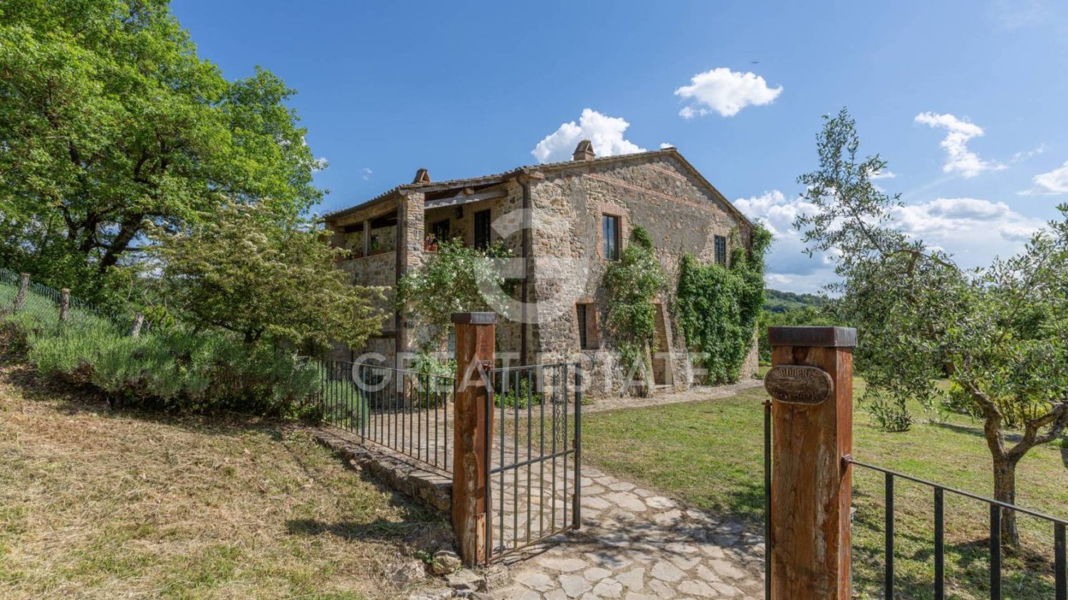 5 bedrooms House in San Casciano dei Bagni, Italy No. 27505