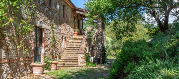 5 bedrooms House in San Casciano dei Bagni, Italy No. 27505 3