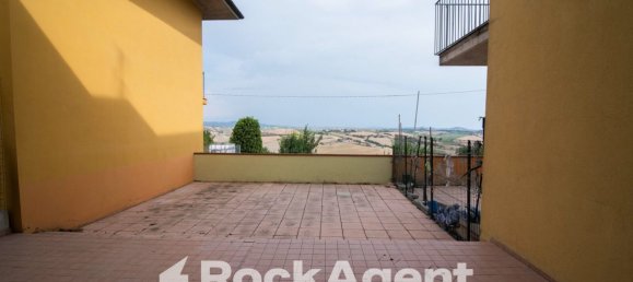 3 rooms Apartment in Monte Porzio, Italy No. 101510 16