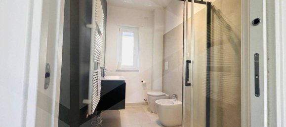 1 bedroom Apartment in Termoli, Italy No. 18282 11