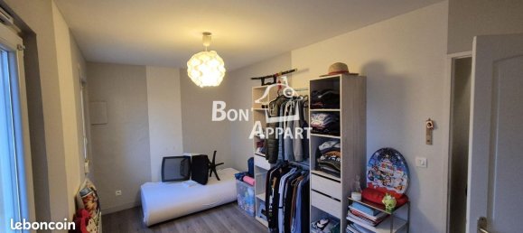 2 bedrooms Apartment in Homecourt, France No. 53268 6