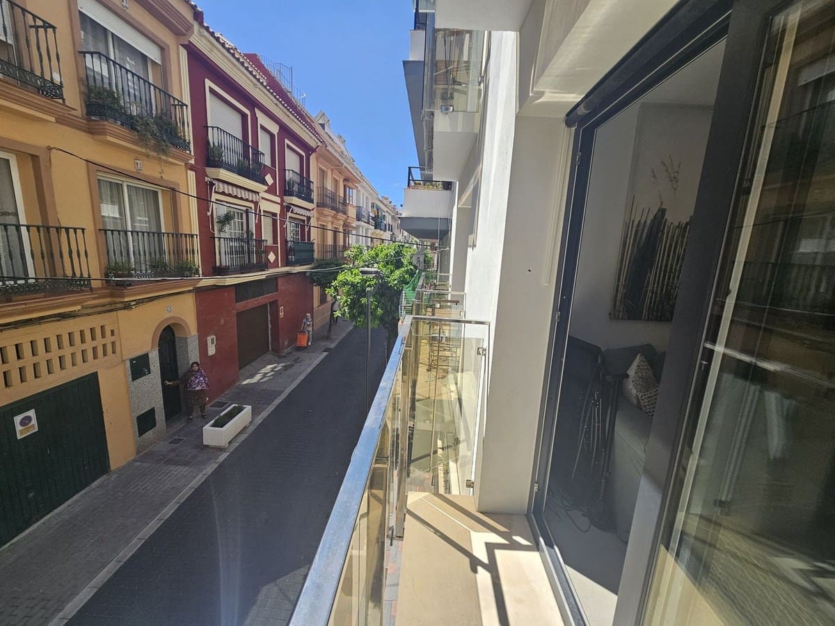 Apartamento de 2 dormitorios en Fuengirola, Spain No. 273653