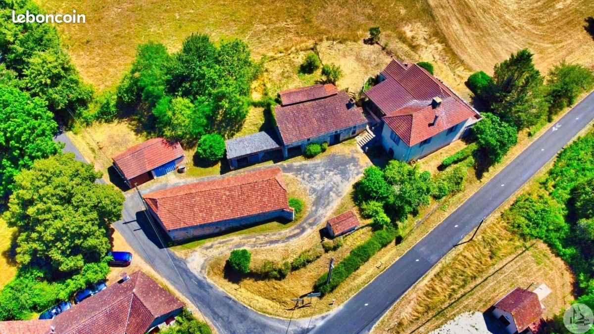 2 bedrooms House in Cazals, France No. 290191