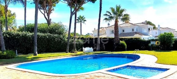 3 غرف نوم منزل في Quarteira, Portugal رقم 136245 2