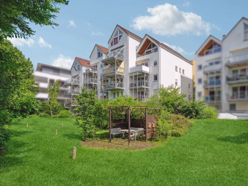 3 rooms Apartment in Bodenseekreis, Germany No. 40100