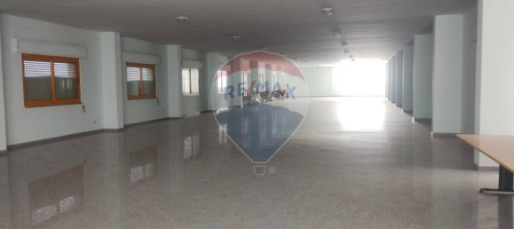 مستودع في Barletta, Italy 2000متر مربع رقم 298096 4