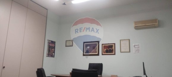 مستودع في Barletta, Italy 2000متر مربع رقم 298096 8