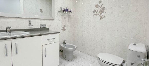 3 bedrooms Villa in Lloret de Mar, Spain No. 10748 18