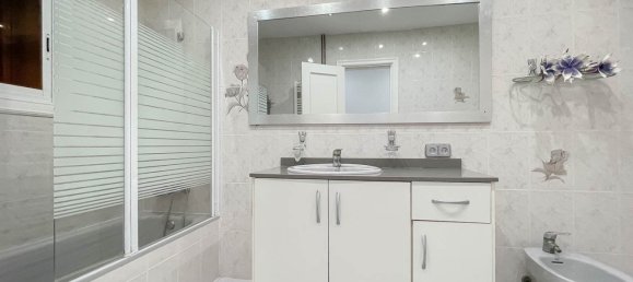 3 bedrooms Villa in Lloret de Mar, Spain No. 10748 16