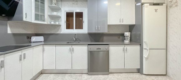 3 bedrooms Villa in Lloret de Mar, Spain No. 10748 6