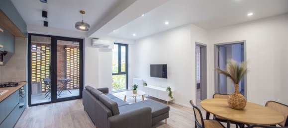 3-salle Appartement à Tbilisi, Georgia No. 34 4