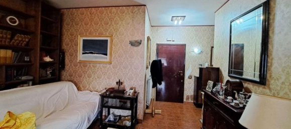 2 rooms Apartment in Rome, Italy No. 205545 7