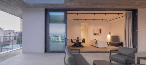 3 bedrooms Penthouse in Limassol, Cyprus No. 21496 11