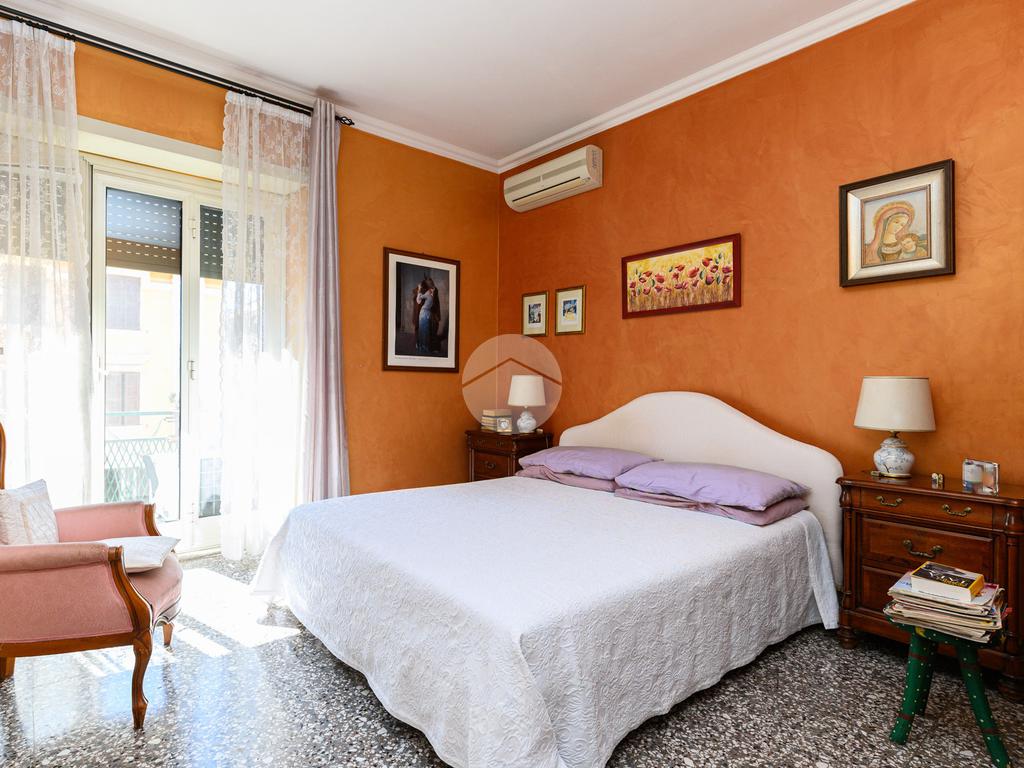 2 bedrooms Apartment in Rome, Italy No. 381029